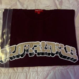 Supreme shirt brand new